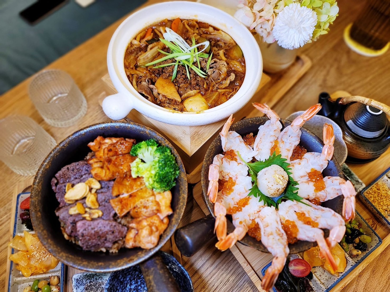 Mochi Mochi 台南三井店一桌極上釜飯、擔擔鍋與雙拼釜飯