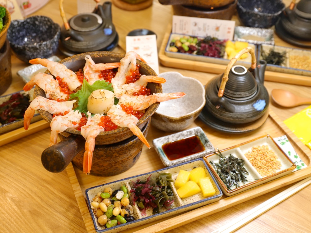 Mochi Mochi 鬆餅屋台南三井店海鮮蟹腳釜飯套餐