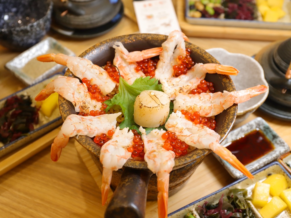 Mochi Mochi 鬆餅屋蟹腳海鮮釜飯近照
