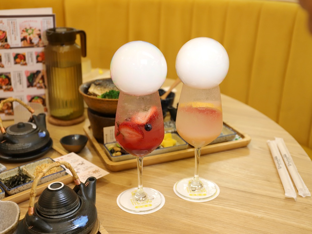 Mochi Mochi 鬆餅屋兩款創意氣泡飲
