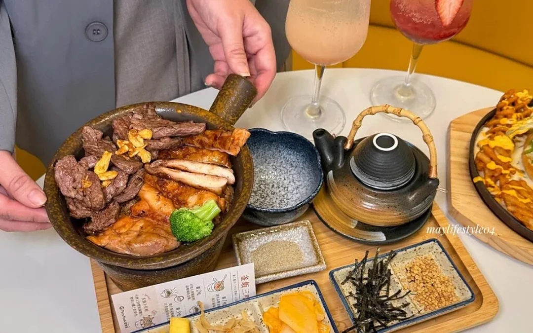 Mochi Mochi 高雄義享店牛小排烤雞豪華雙拼釜飯、氣泡飲與瀑布漢堡
