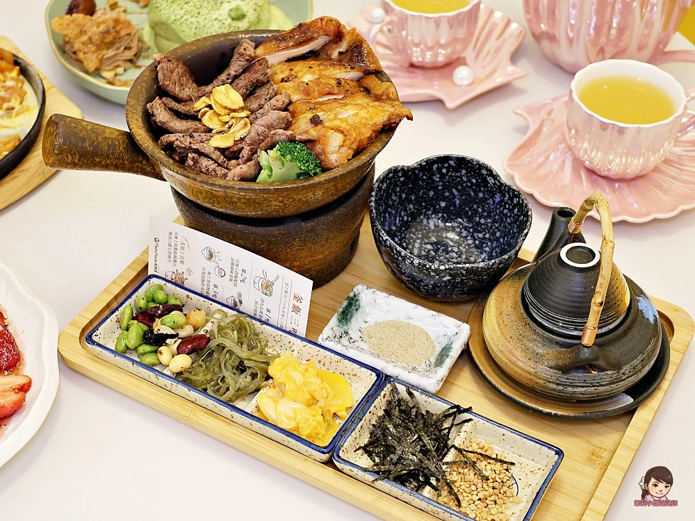 牛小排烤雞豪華雙拼釜飯套餐