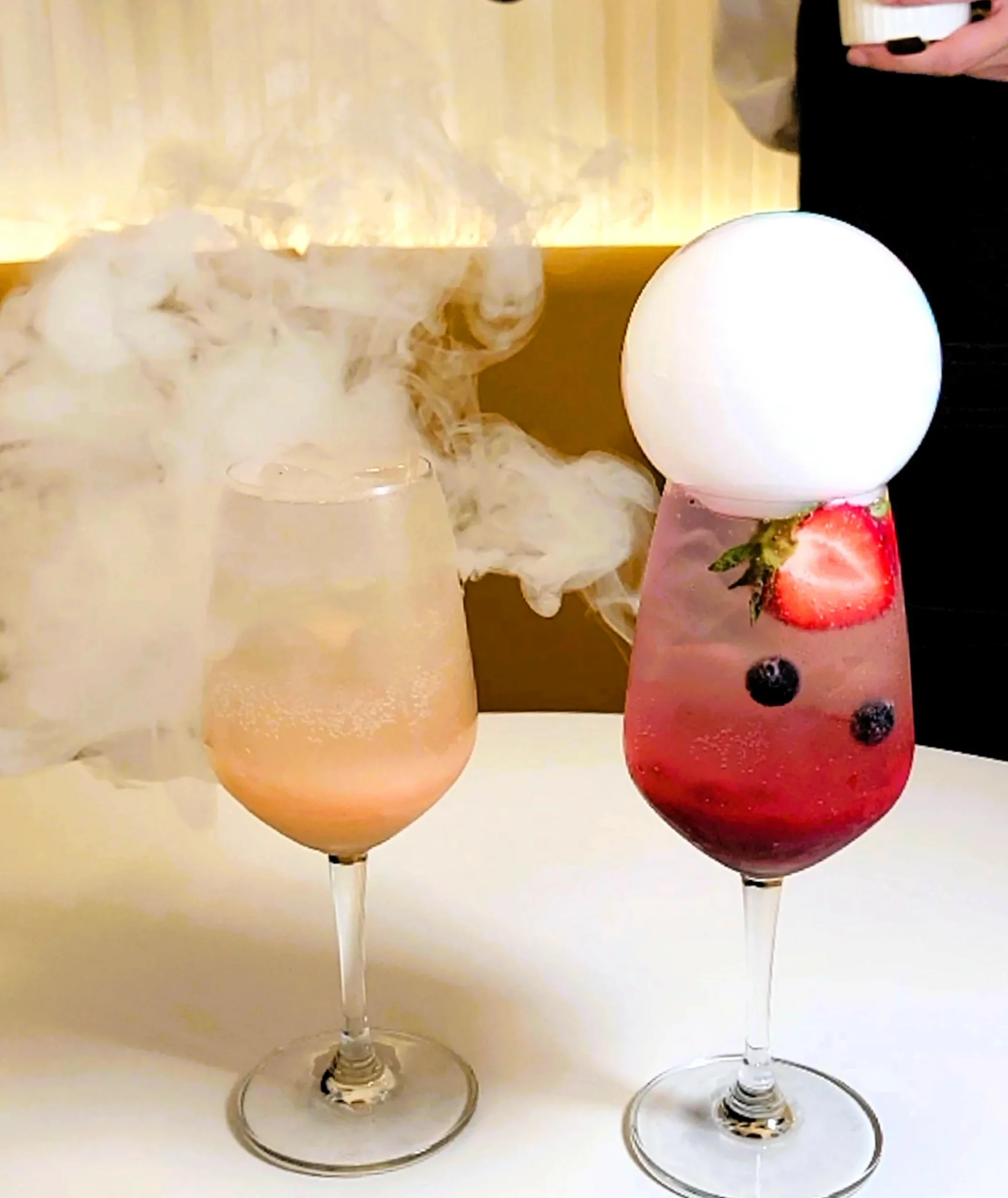 氣泡飲泡泡破裂的煙霧效果