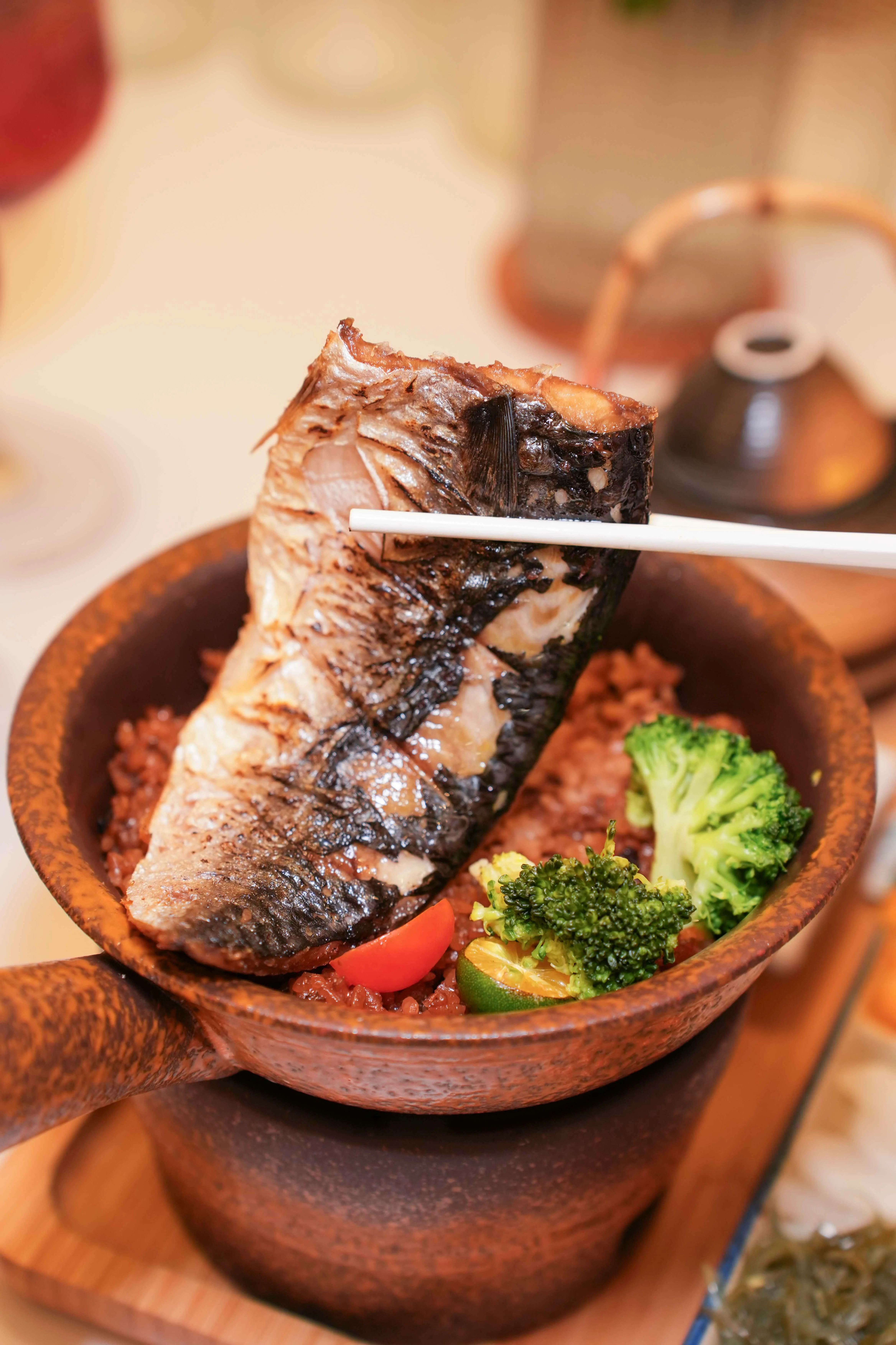 鹽烤鯖魚釜飯近照