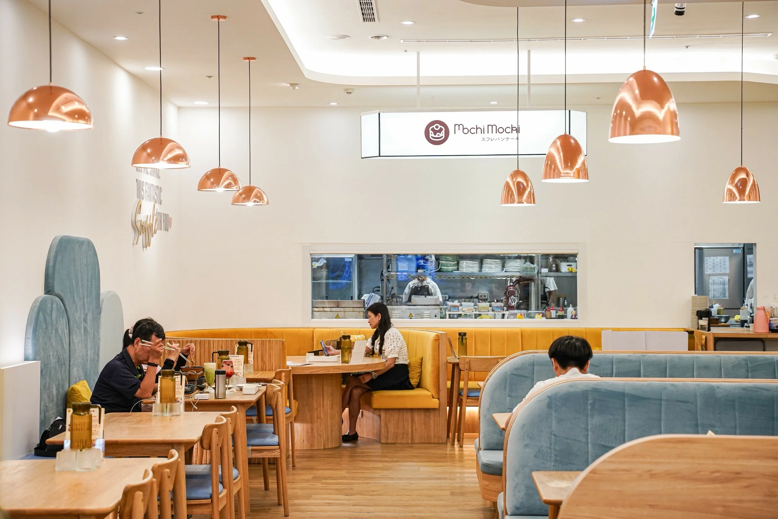 Mochi Mochi 台南三井店用餐空間