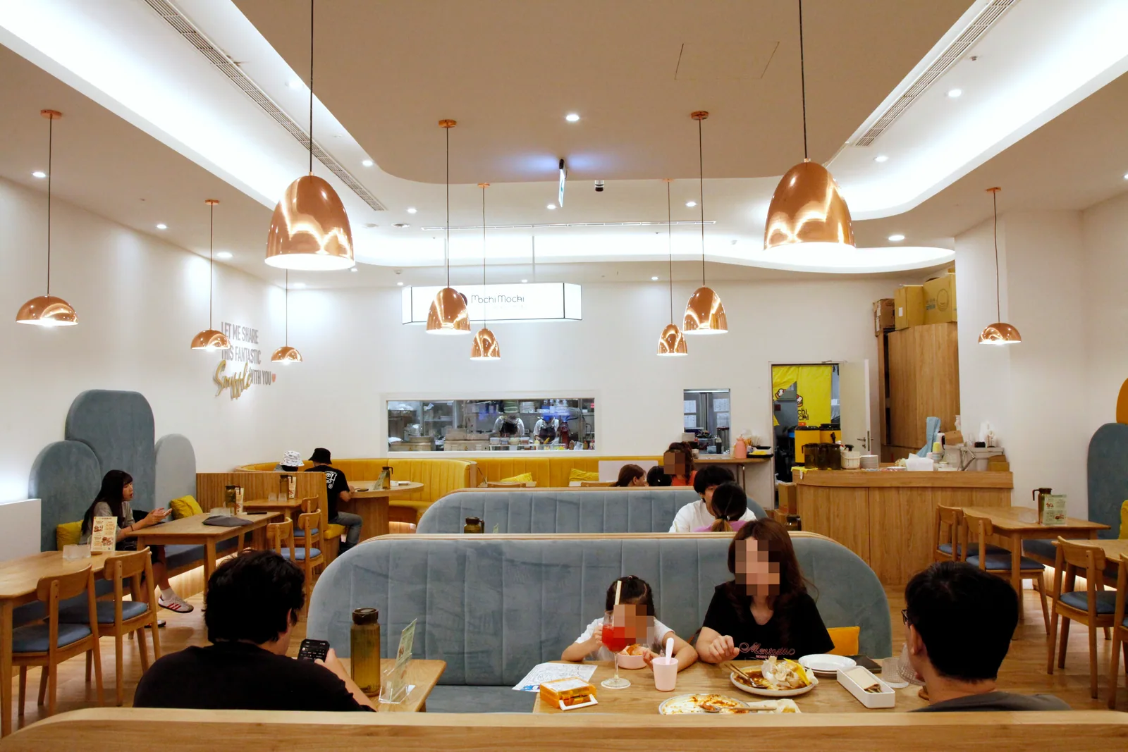 Mochi Mochi 台南三井店內用餐空間