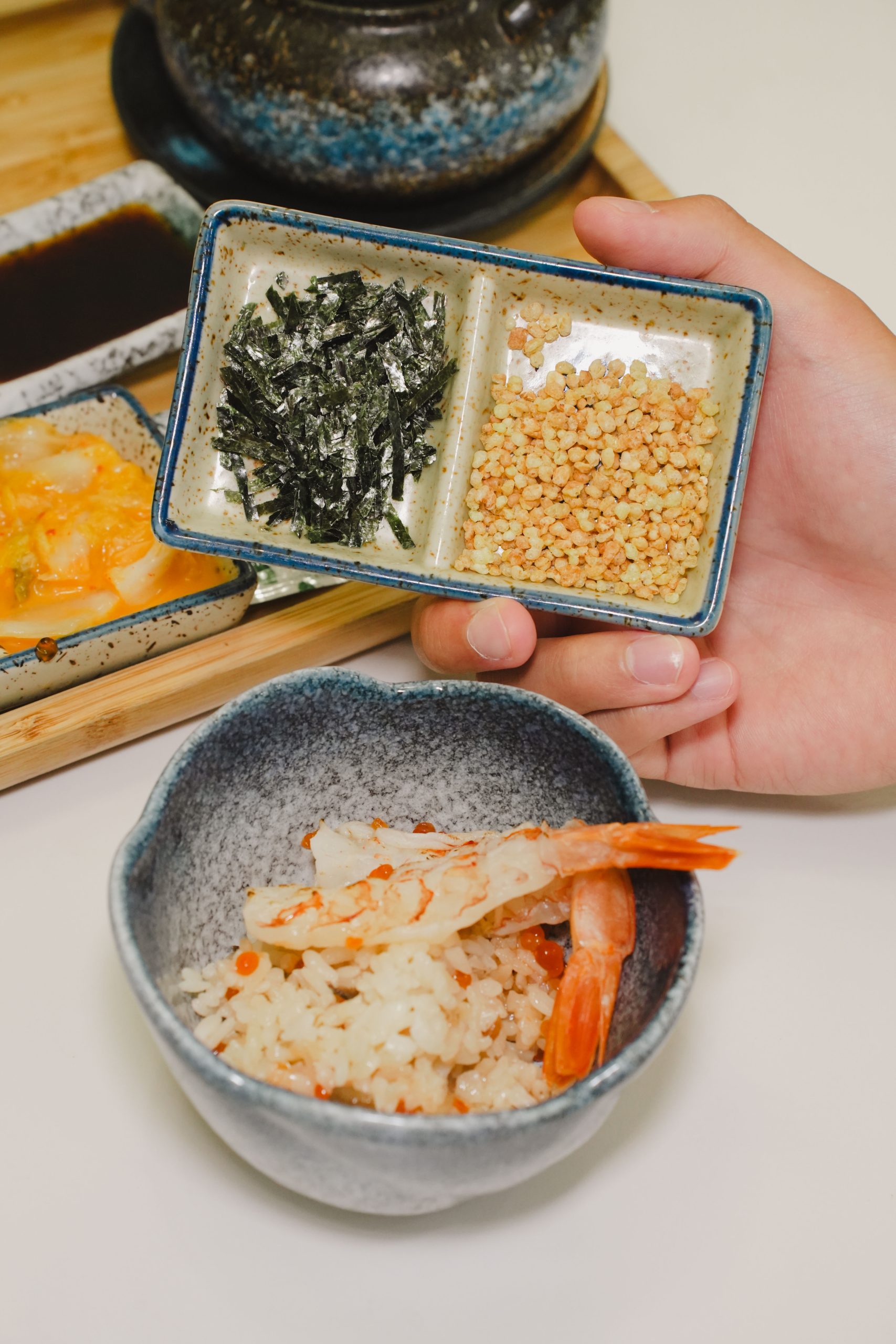 釜飯搭配的小菜與配料